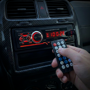 Estereo Bluetooth Con Control Desmontable